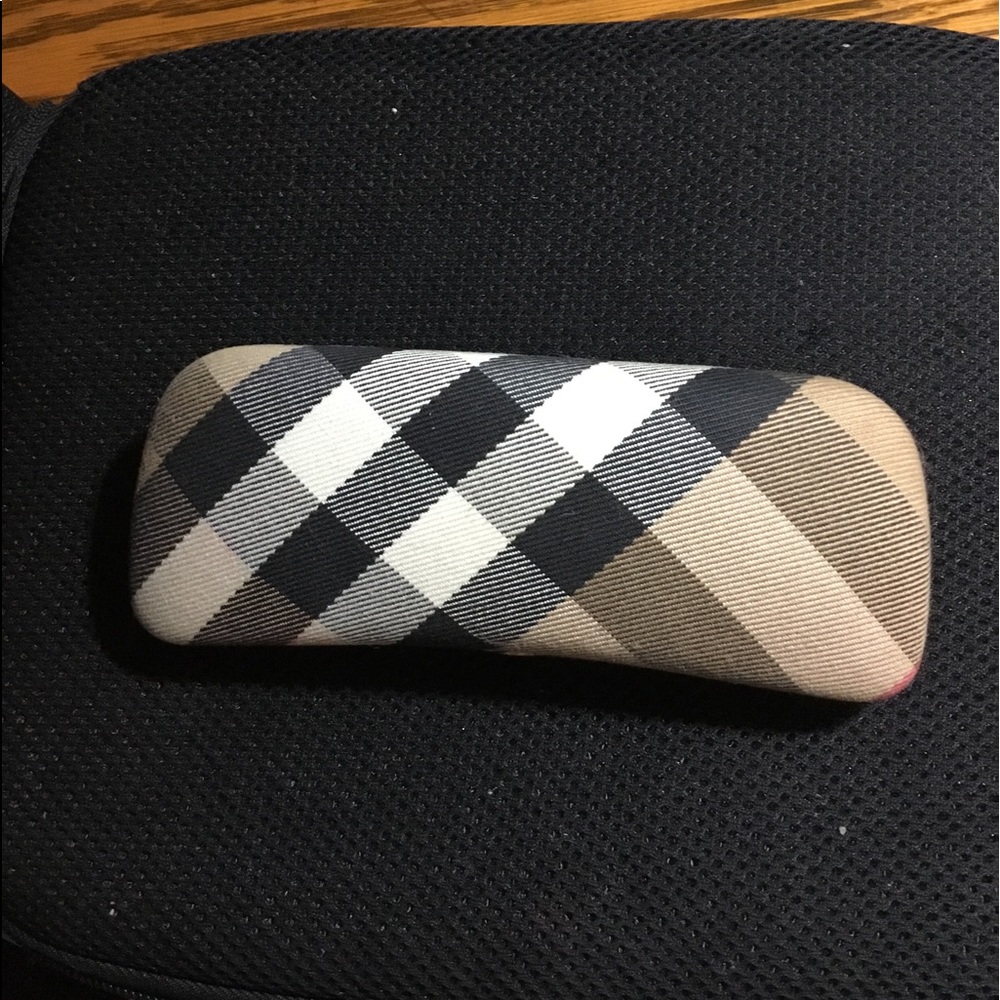 BURBERRY EYEGLASS CASE